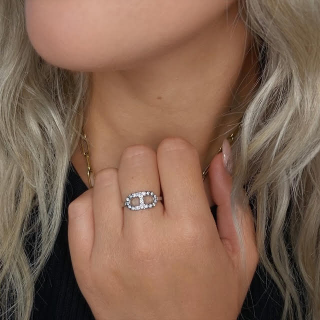 Anello Diora