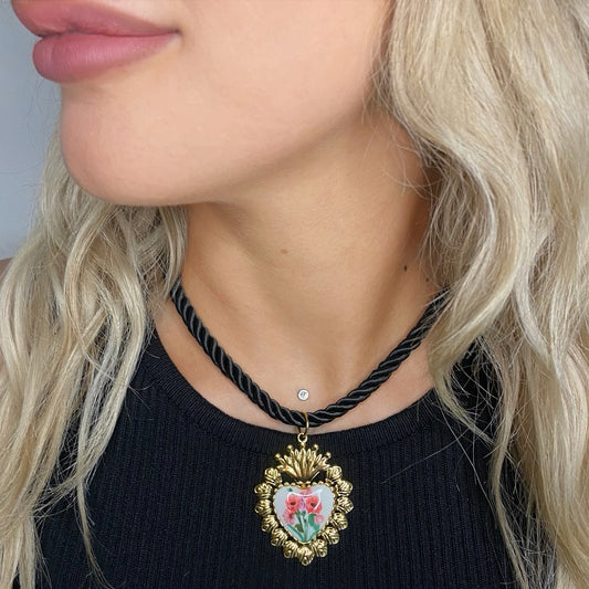 Collana Sacred Bloom